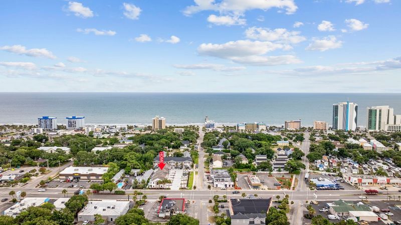 Pier View Home | Sleeps 10 | Pet Friendly