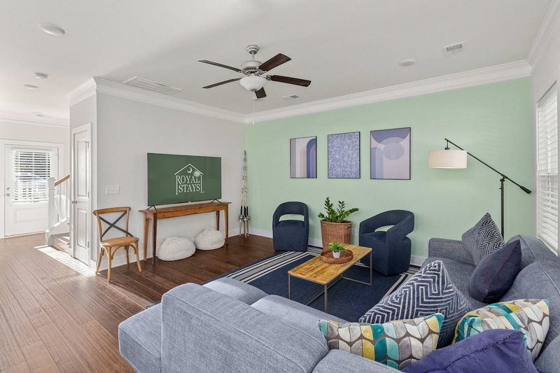 The Cozy Vibes-6 beds-Fenced in Backyard